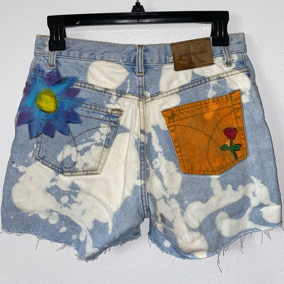 Calvin Klein Tie Dye High Waisted Shorts - Picture 2 of 6